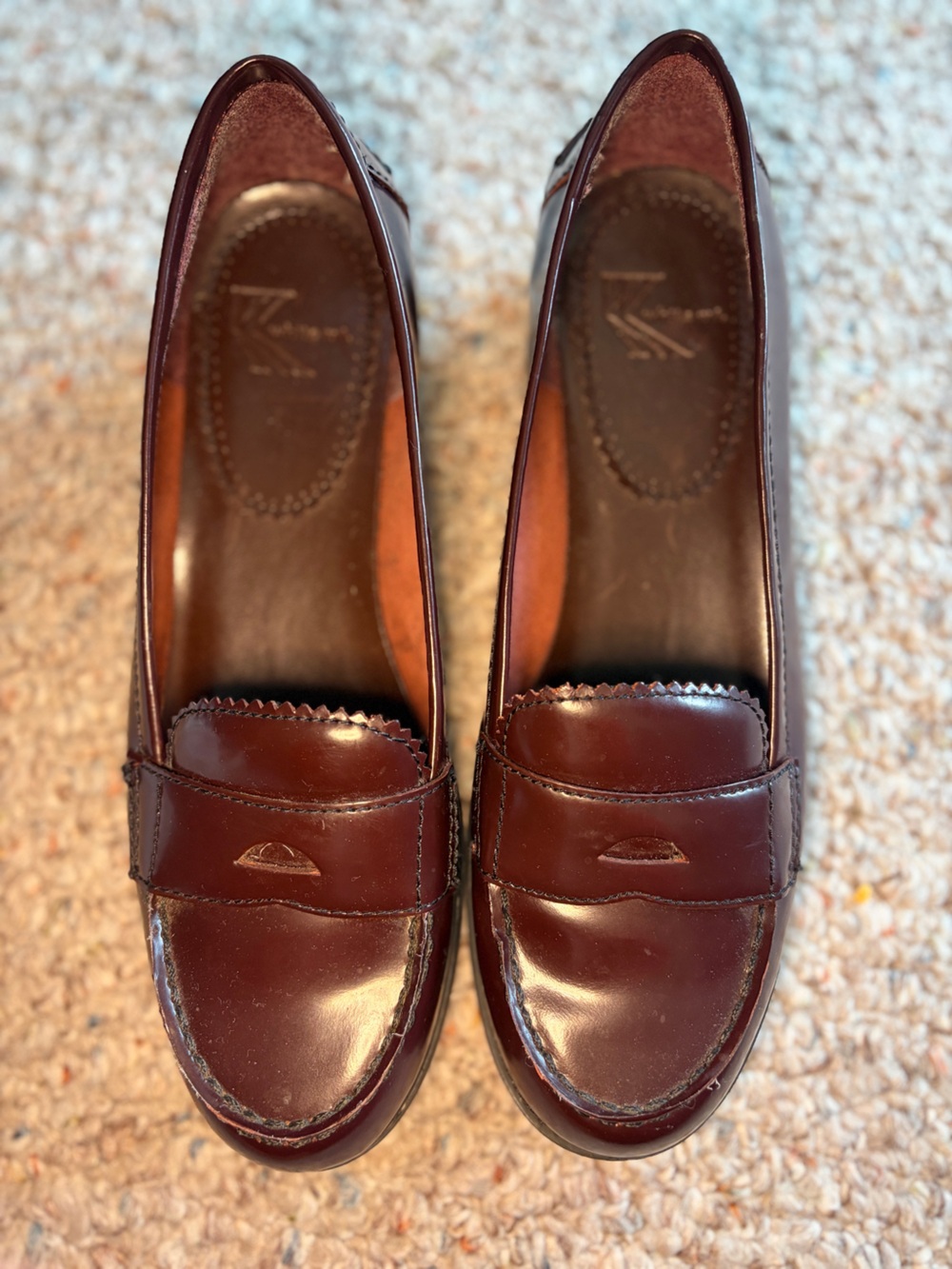 White mountain red burgundy leather loafer flats women’s size 6.5
